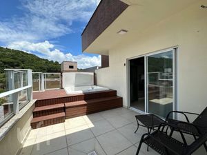 Image 23 - 870427