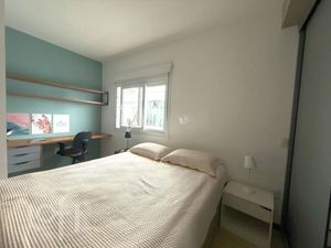 Image 4 - 870431