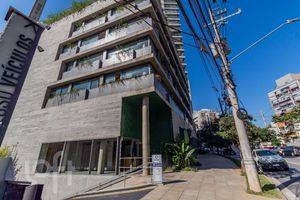 Image 29 - 870443