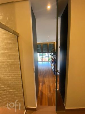 Image 5 - 870443