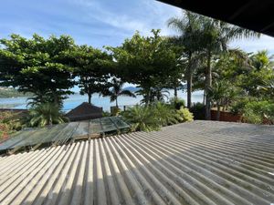 Image 6 - 870445