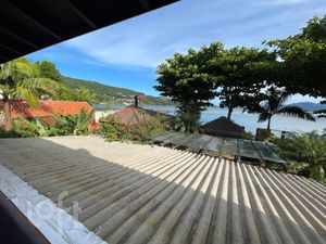 Image 5 - 870445