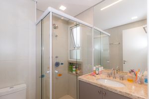 Image 19 - 870450