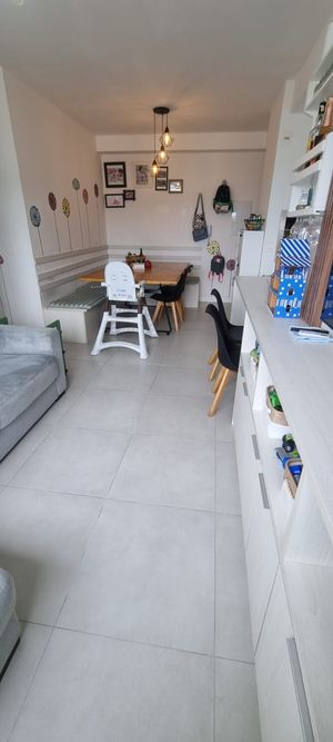 Image 4 - 870457