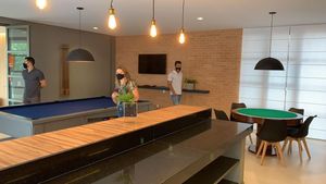Image 31 - 870458