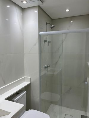 Image 19 - 870458