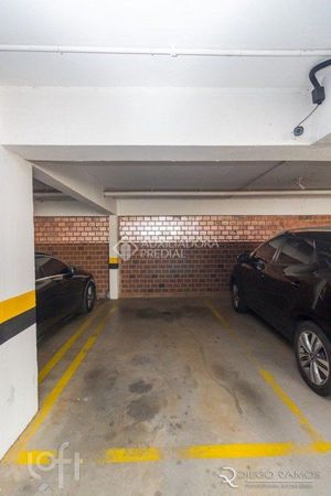 Image 19 - 870460