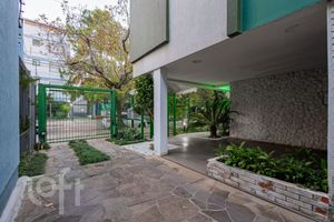 Image 21 - 870488