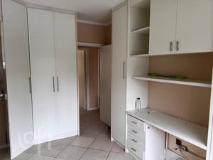 Image 8 - 870489
