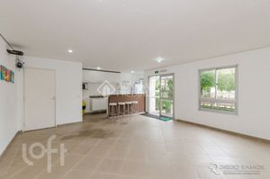 Image 21 - 870497