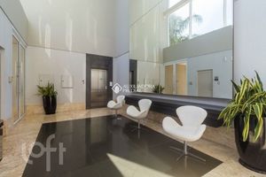 Image 18 - 870534