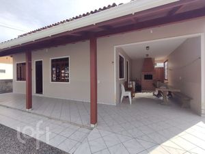 Image 21 - 870537
