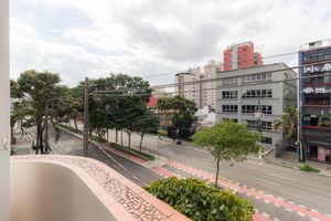 Image 24 - 870547