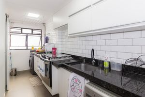 Image 35 - 870549