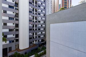 Image 13 - 870550