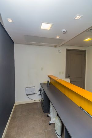 Image 7 - 870552