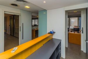 Image 8 - 870552