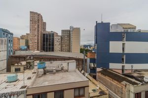 Image 25 - 870552