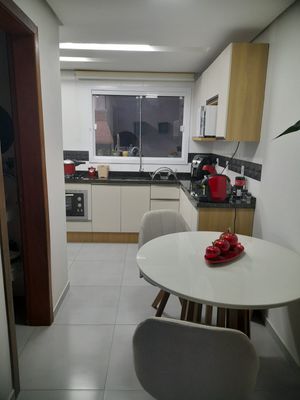 Image 3 - 870556