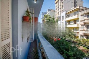 Image 10 - 870567