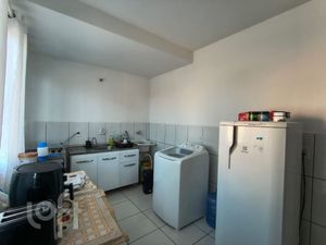 Image 13 - 870568