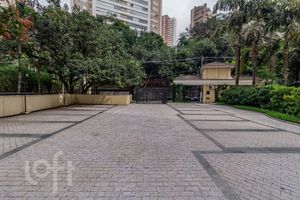 Image 56 - 870583
