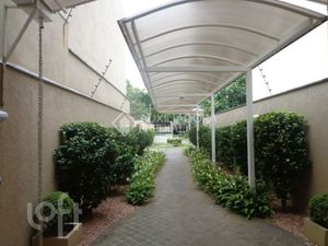 Image 4 - 870591