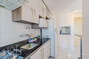 Image 3 - 870591