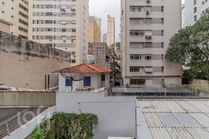 Image 13 - 870593