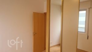 Image 11 - 870593