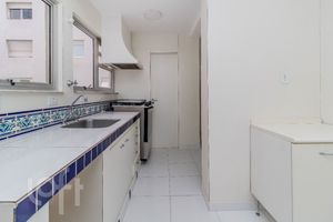 Image 19 - 870593