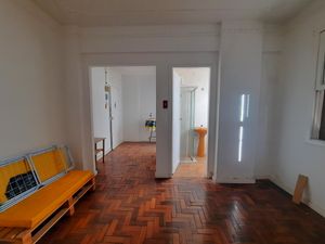 Image 1 - 870605