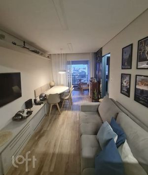 Image 33 - 870615