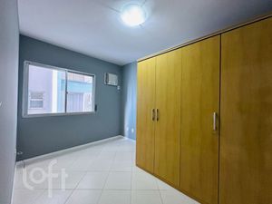 Image 4 - 870670
