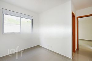 Image 31 - 870674
