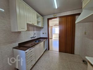 Image 17 - 870678
