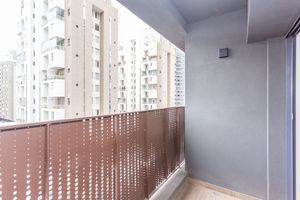 Image 4 - 870679