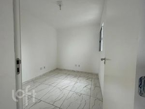Image 4 - 870684
