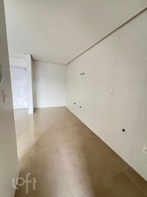 Image 13 - 870691