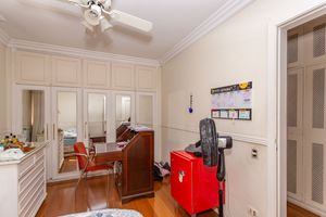 Image 42 - 870719