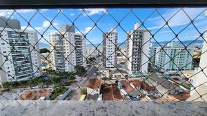 Image 9 - 870722