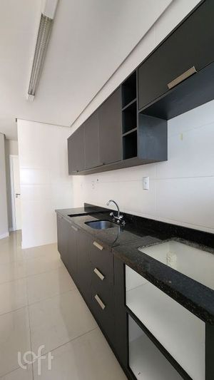 Image 7 - 870728