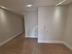 Image 6 - 870732