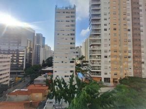 Image 21 - 870732