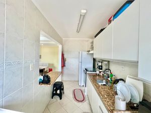 Image 7 - 870744