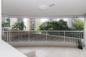 Image 3 - 870745