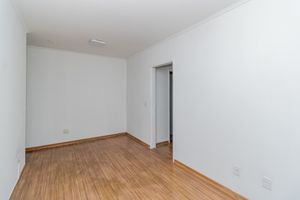 Image 3 - 870748