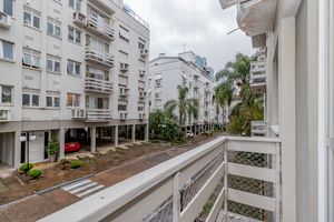 Image 4 - 870748