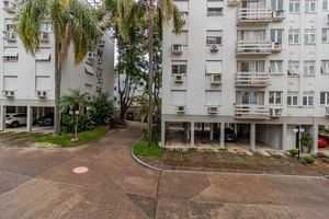 Image 16 - 870748