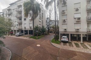 Image 7 - 870748
